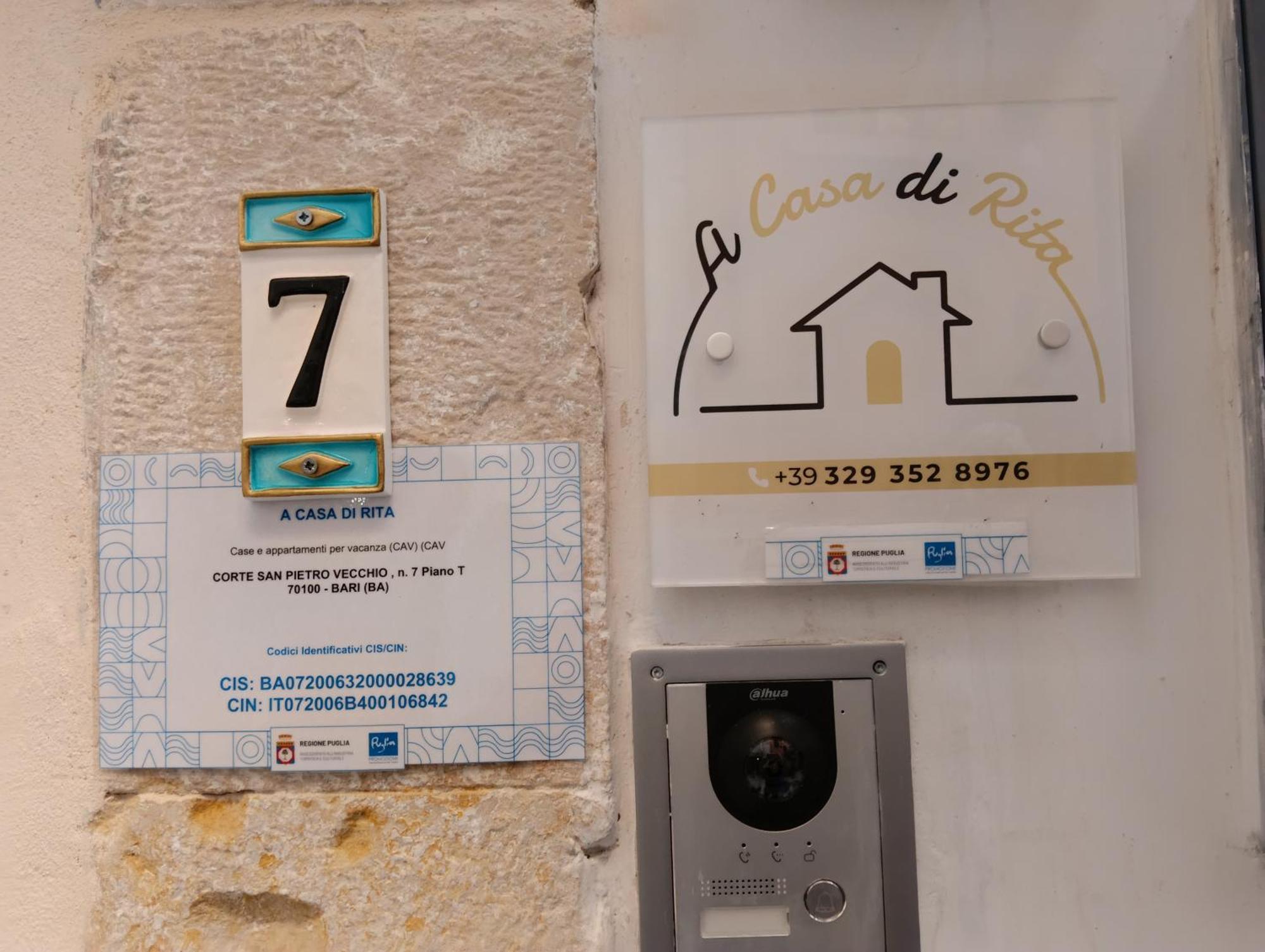 Apartamento A Casa Di Rita Bari Exterior foto